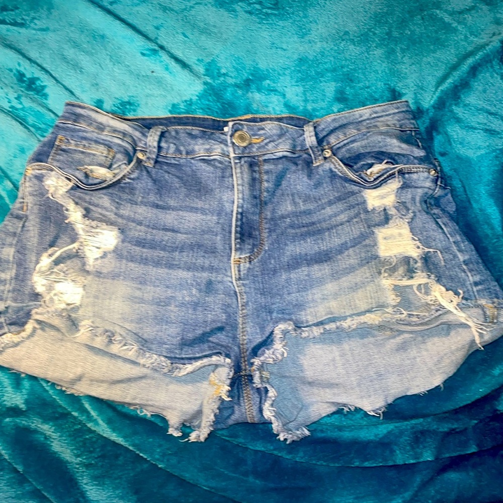 Charlotte Russe short shorts ripped size 11 dark wash